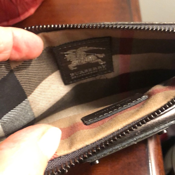 Burberry bronze zip wallet / small bag with strap - Picture 5 of 7